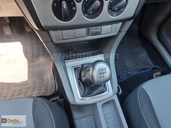RENAULT YETKİLİ SATICISI ORDU AŞ'DEN 2011 FORD FOCUS COLLECTİON