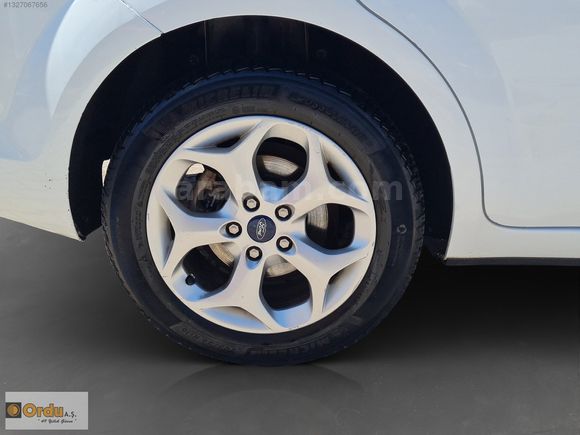 RENAULT YETKİLİ SATICISI ORDU AŞ'DEN 2011 FORD FOCUS COLLECTİON