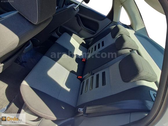 RENAULT YETKİLİ SATICISI ORDU AŞ'DEN 2011 FORD FOCUS COLLECTİON