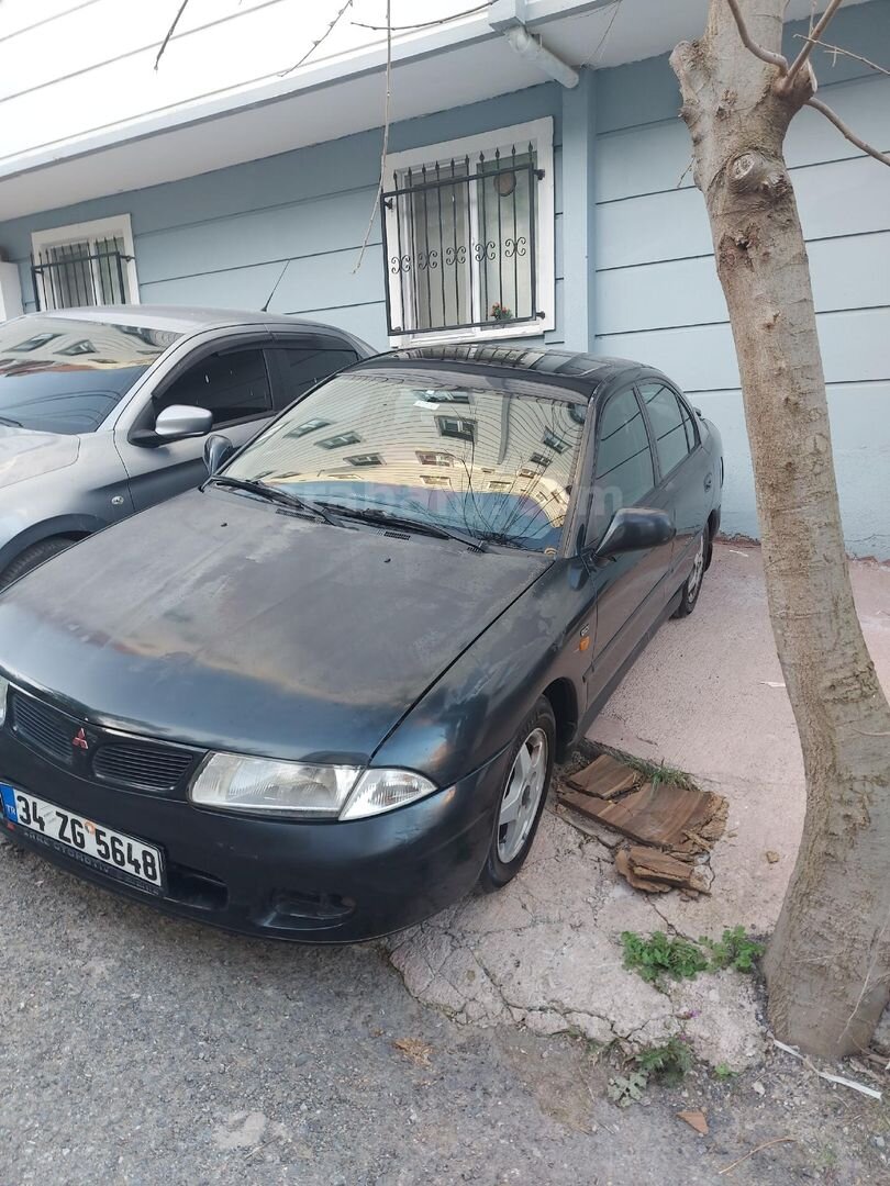 Sahibinden Mitsubishi Carisma 1.8 GDI Elegance 2000 Model Kocaeli 213.000 km Siyah 1