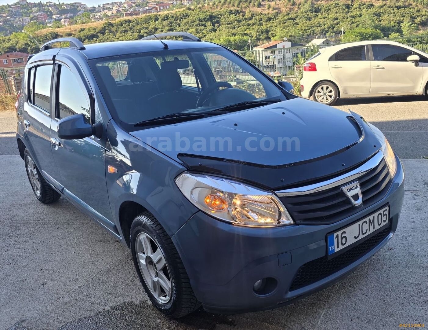 Galeriden Dacia Sandero 1.4 Laureate 2010 Model Kocaeli 49.000 km Mavi 5