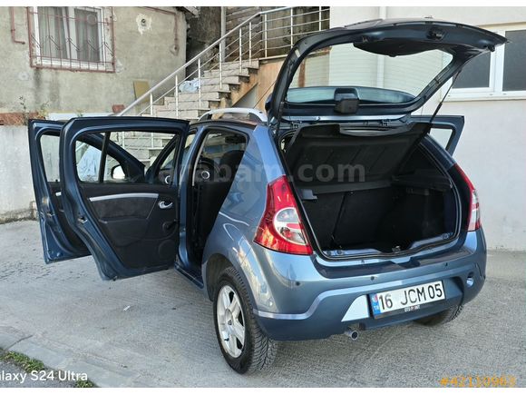 49 BİNDE EMSALSİZ KİLOMETRE KLİMALI DOLU PAKET SANDERO
