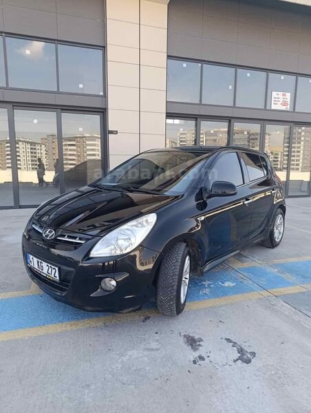 Galeriden Hyundai i20 Troy 1.4 CRDi Prime Plus 2012 Model Gaziantep 235.000 km Siyah