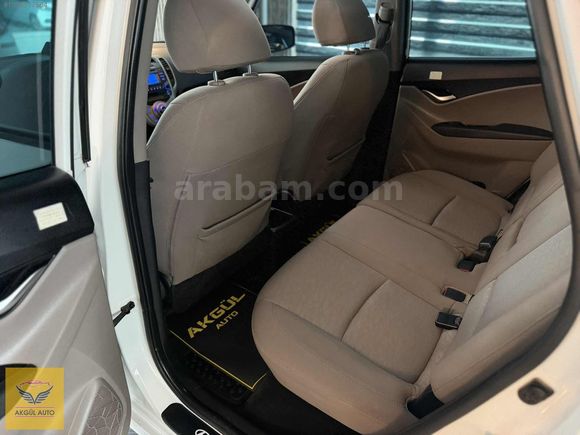 AKGÜL AUTO TEMİZ BAKIMLIDIR CAM TAVANLIDIR BOYASIZ