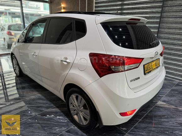 AKGÜL AUTO TEMİZ BAKIMLIDIR CAM TAVANLIDIR BOYASIZ