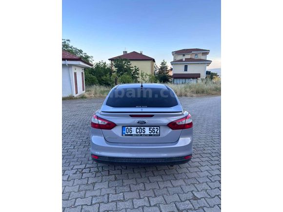 Sahibinden Ford Focus 1.6 Ti-VCT Style 2011 Model 