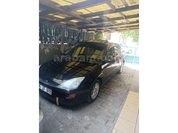Sahibinden Ford Focus 1.6 Ghia 2001 Model  sanruflu
