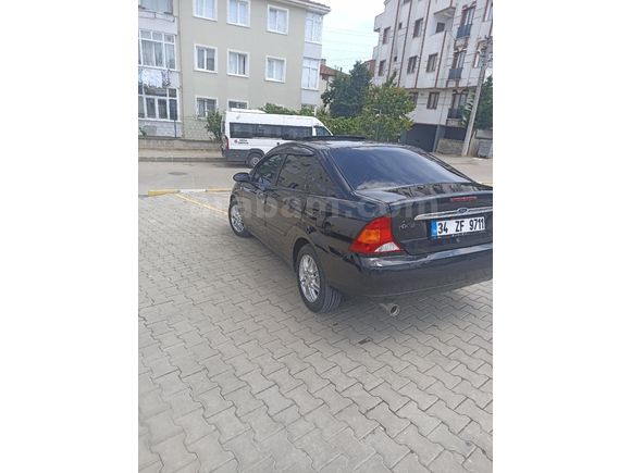 Sahibinden Ford Focus 1.6 Ghia 2001 Model  sanruflu