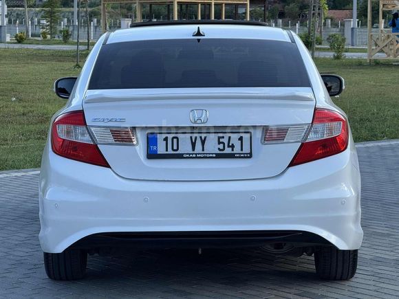 2015 HONDA CİVİC ECO EXECUTIVE BOYASIZ DEĞİŞENSİZ FAB. LPG