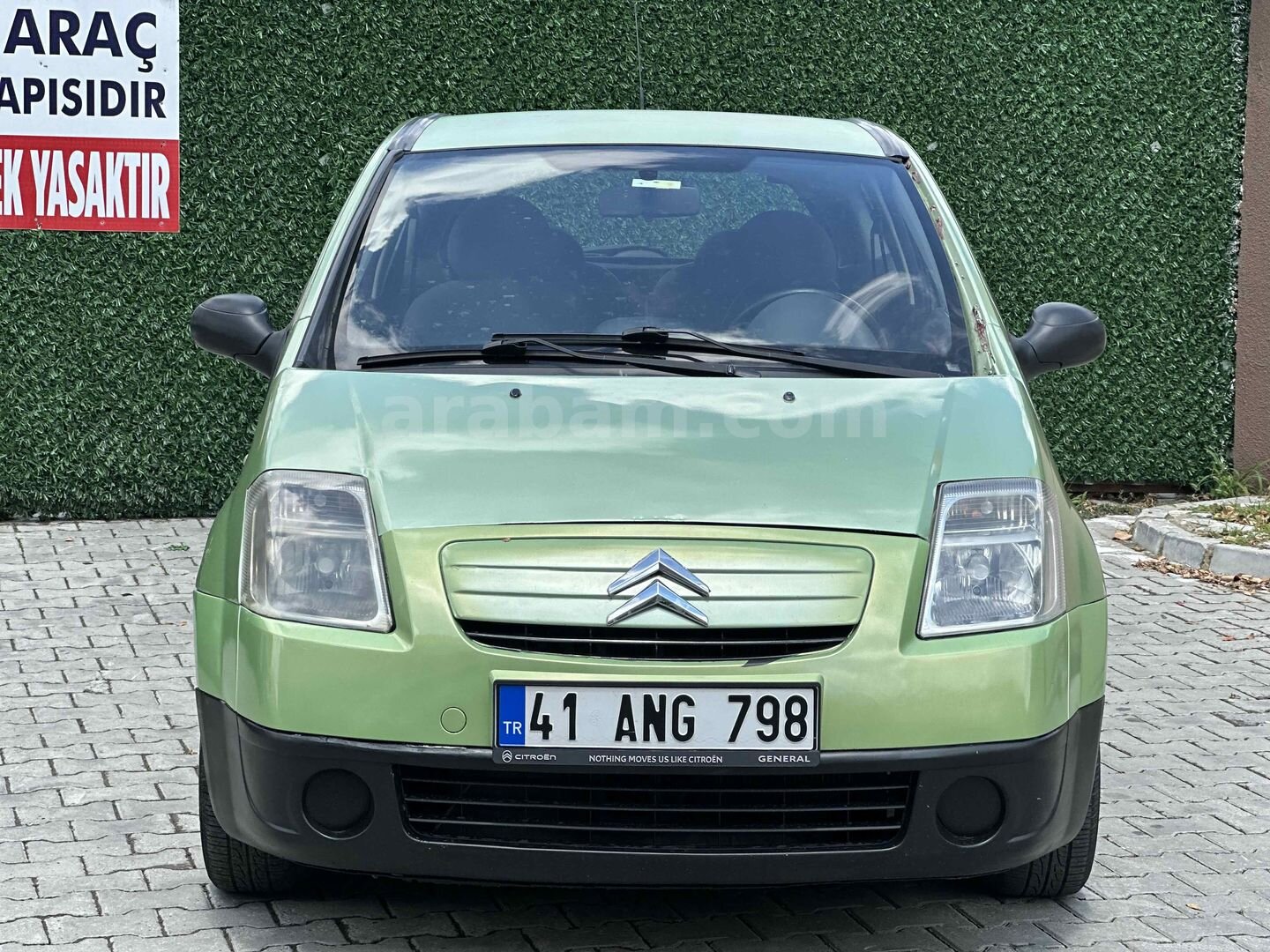 Galeriden Citroen C2 1.4 HDi SX 2004 Model İstanbul 275.000 km Yeşil 2