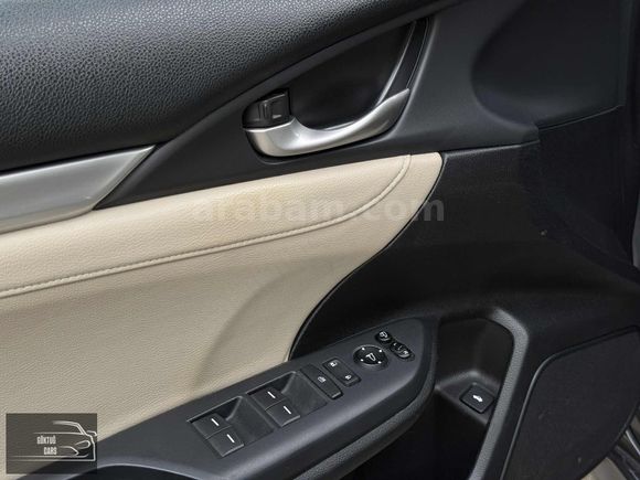 HATASIZ BOYASIZ CIVIC ECO EXECUTİVE FBR LPG SUNROF KEYLESS