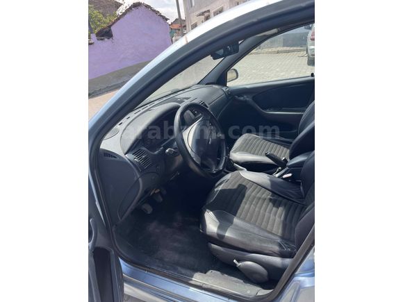 Sahibinden Fiat Marea 1.6 Liberty 2004 Model Takasa açık megan 2  