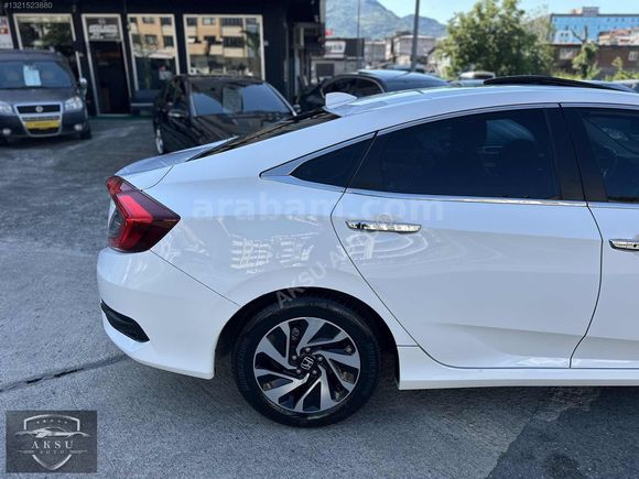 AKSU AUTO dan Honda Civic 1.6i-VTEC ECO EXECUTİVE HATASIZ