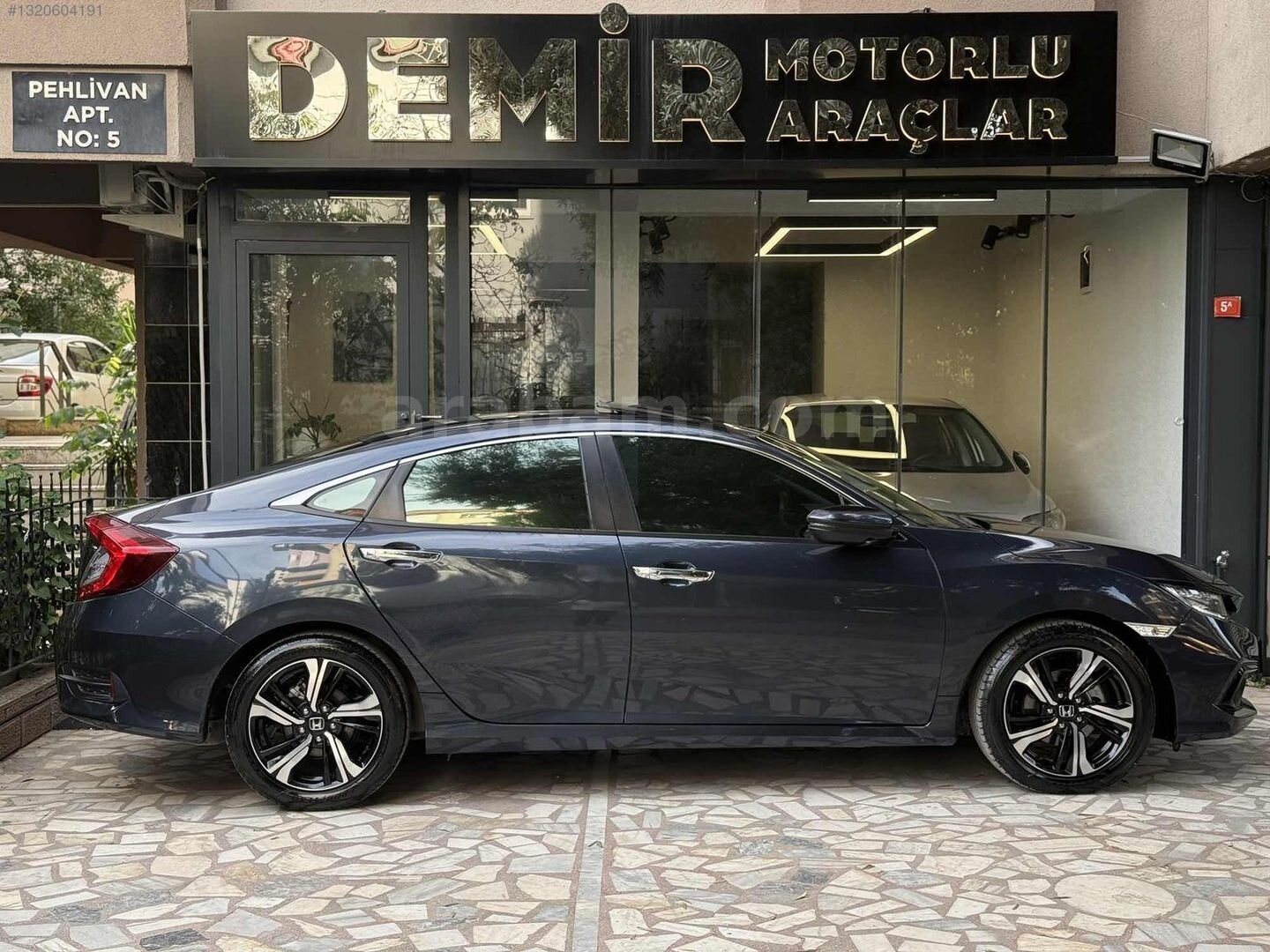 Galeriden Honda Civic 1.6i VTEC Eco Executive 2020 Model İstanbul 52.500 km Mavi 7