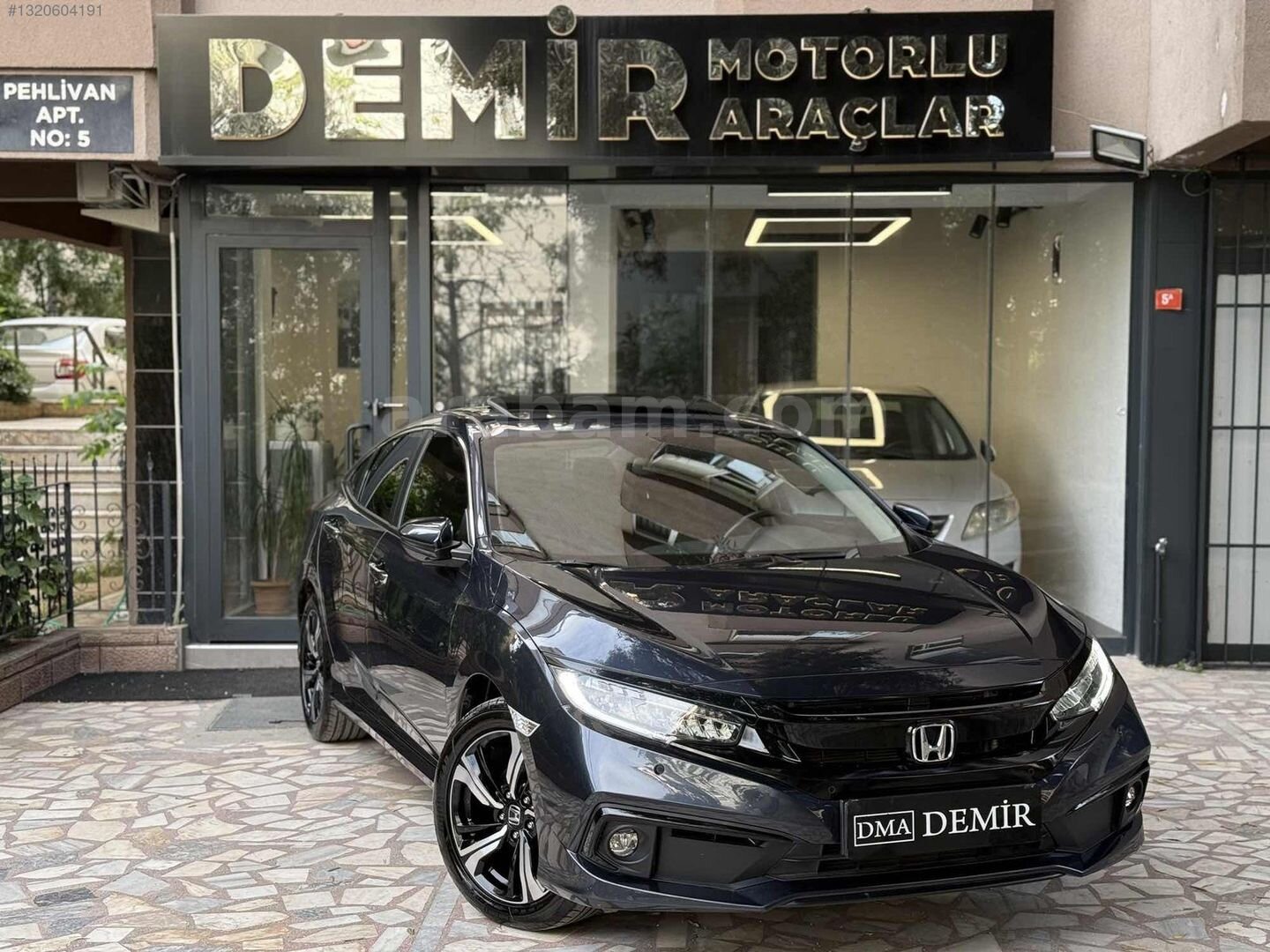 Galeriden Honda Civic 1.6i VTEC Eco Executive 2020 Model İstanbul 52.500 km Mavi 1