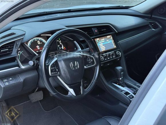 35.000 KM SERVİS BAKIMLI + İLK GÜN GİBİ + FULL DONANIM