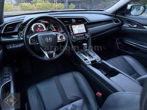 35.000 KM SERVİS BAKIMLI + İLK GÜN GİBİ + FULL DONANIM