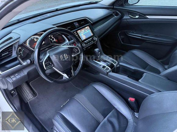 35.000 KM SERVİS BAKIMLI + İLK GÜN GİBİ + FULL DONANIM