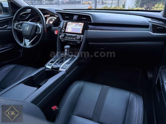 35.000 KM SERVİS BAKIMLI + İLK GÜN GİBİ + FULL DONANIM