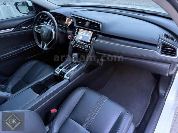35.000 KM SERVİS BAKIMLI + İLK GÜN GİBİ + FULL DONANIM