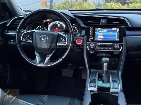 35.000 KM SERVİS BAKIMLI + İLK GÜN GİBİ + FULL DONANIM
