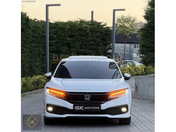 35.000 KM SERVİS BAKIMLI + İLK GÜN GİBİ + FULL DONANIM