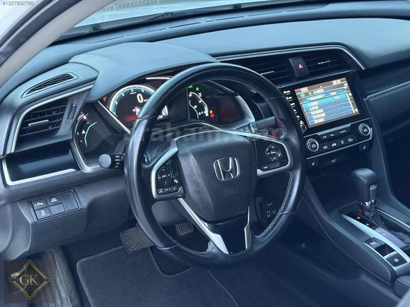 35.000 KM SERVİS BAKIMLI + İLK GÜN GİBİ + FULL DONANIM