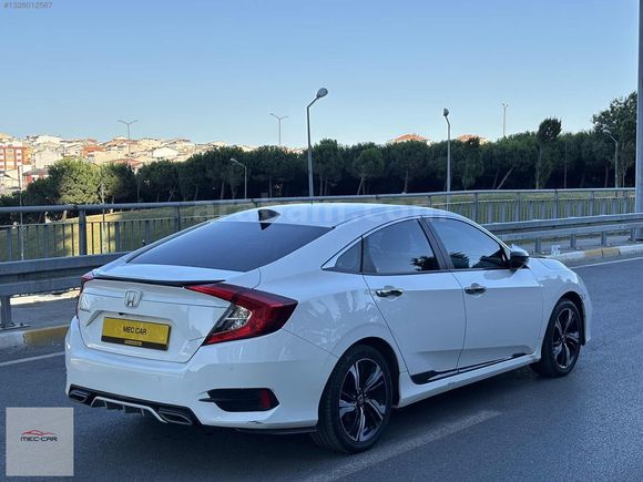 2021 HATASIZ 60 BİN KM/ SANRUF/DERİ KOLTUK/K.ISITMA