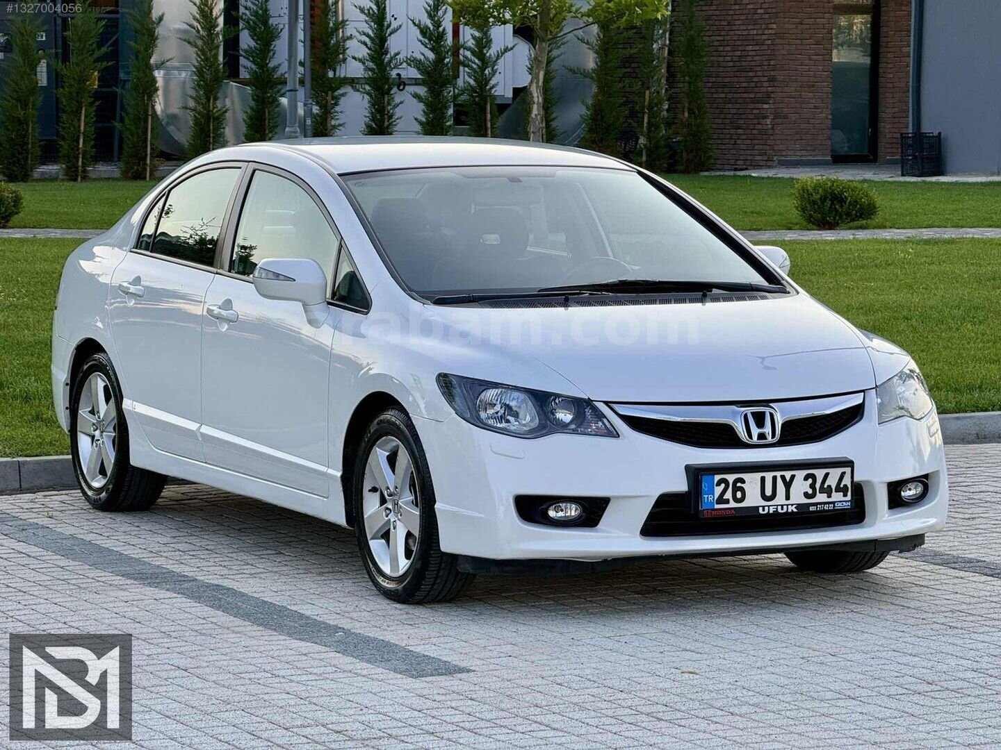 Galeriden Honda Civic 1.6i VTEC Premium 2011 Model Eskişehir 35.000 km Beyaz 3