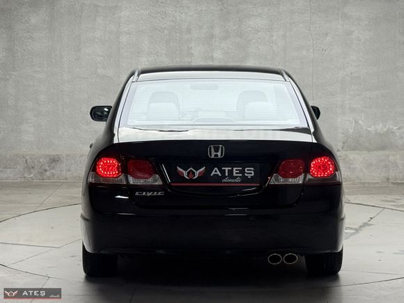 ORJİNAL DEĞİŞENSİZ HONDA CİVİC 1.6 İ-VTEC PREMİUM