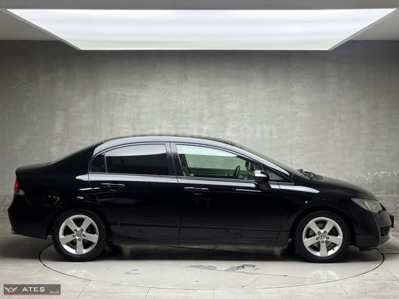 ORJİNAL DEĞİŞENSİZ HONDA CİVİC 1.6 İ-VTEC PREMİUM