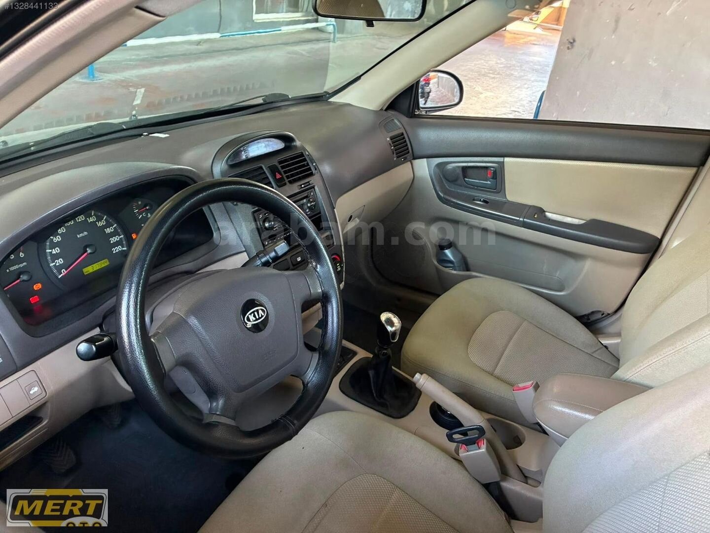 Galeriden Kia Cerato 1.5 CRDi LX 2006 Model İstanbul 317.344 km Gri 6