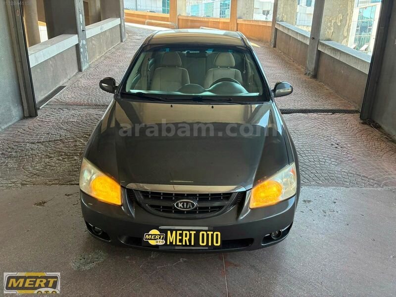 Galeriden Kia Cerato 1.5 CRDi LX 2006 Model İstanbul 317.344 km Gri