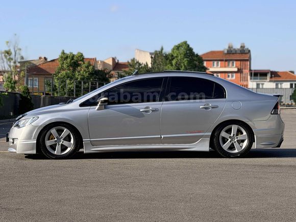 Sahibinden Honda Civic 1.6i VTEC Premium 2009 Model 