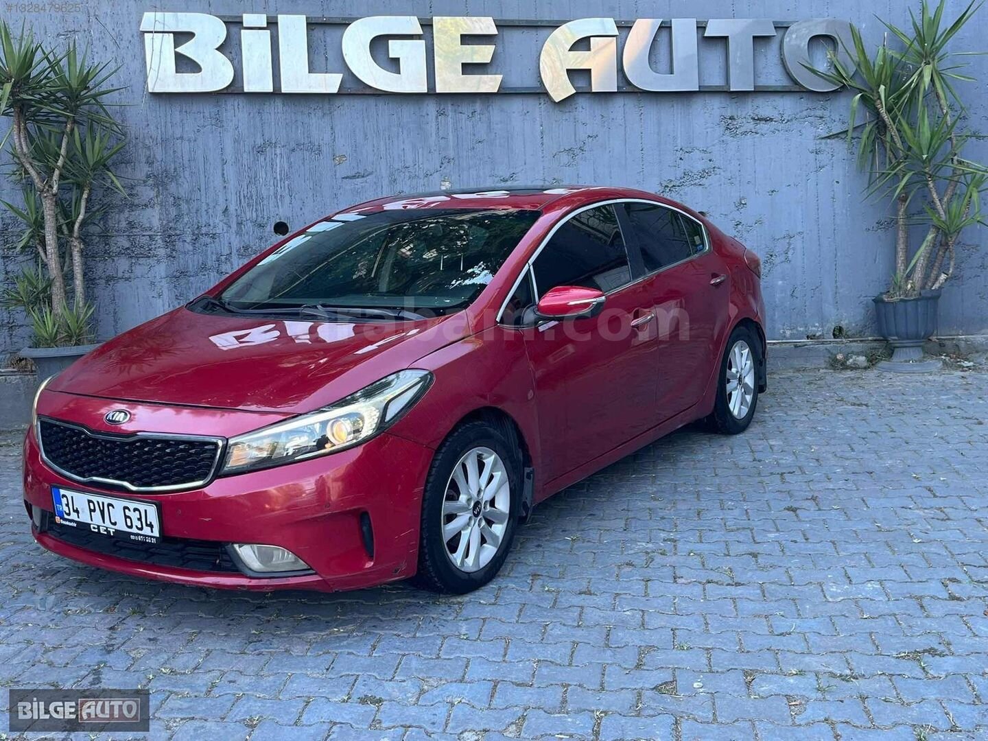 Galeriden Kia Cerato 1.6 CRDi Concept Plus 2017 Model İstanbul 169.000 km Kırmızı 1