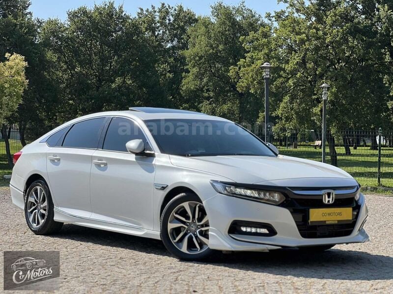 Galeriden Honda Accord 1.5 VTEC Executive 2022 Model Bursa 52.000 km Beyaz