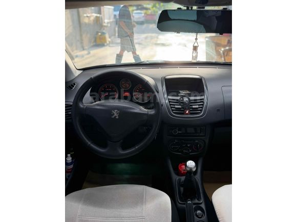 Peugeot 206+ 1.4 Comfort 2010 Model 