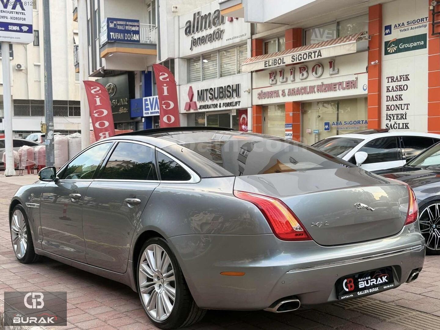 Galeriden Jaguar XJ 3.0 D Portfolio 2011 Model Antalya 127.000 km Füme 6
