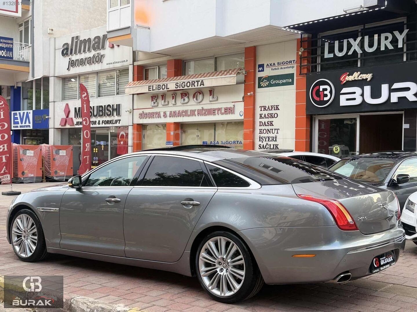 Galeriden Jaguar XJ 3.0 D Portfolio 2011 Model Antalya 127.000 km Füme 5