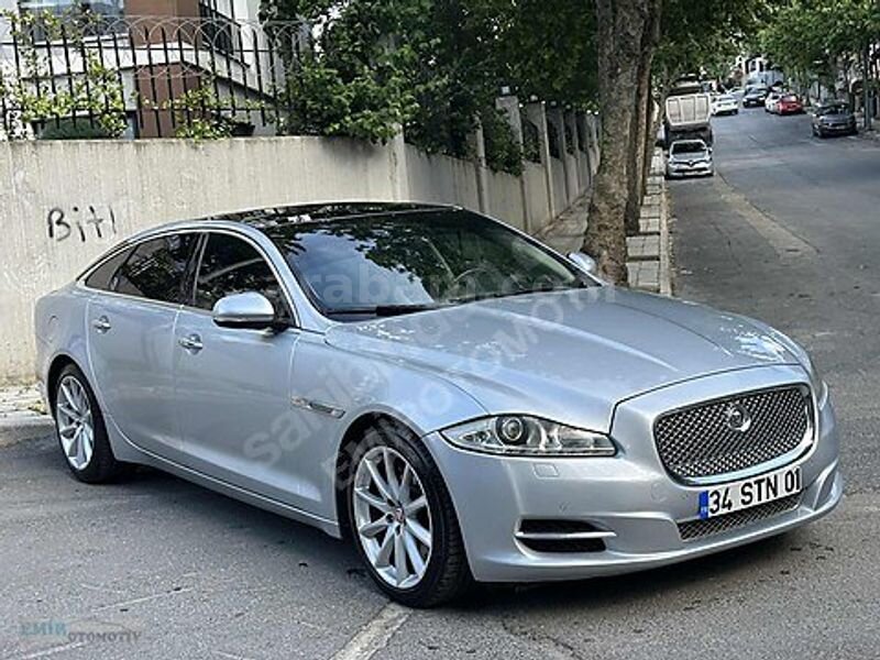 Galeriden Jaguar XJ 3.0 D Premium Luxury 2011 Model İstanbul 210.000 km Gri