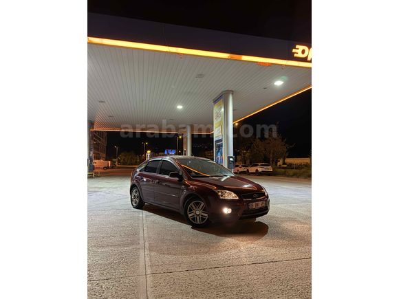 Sahibinden Ford Focus 1.6 Ghia 2005 Model 