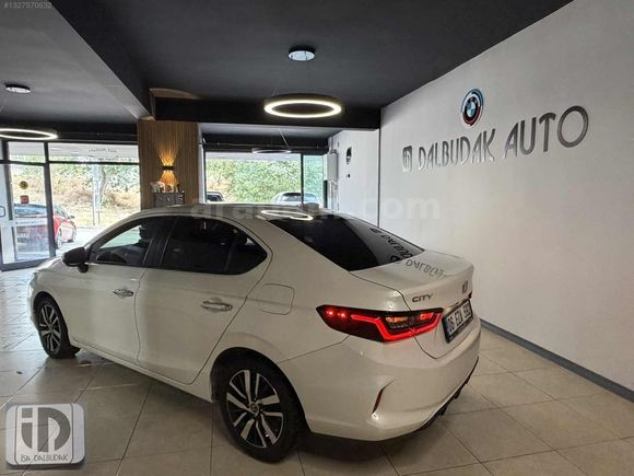 SADEDE BİR PARÇA BOYALI OTOMATİK 2022 CTY