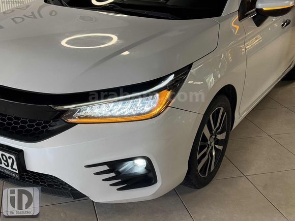 SADEDE BİR PARÇA BOYALI OTOMATİK 2022 CTY