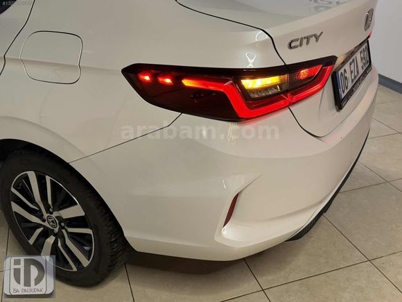 SADEDE BİR PARÇA BOYALI OTOMATİK 2022 CTY