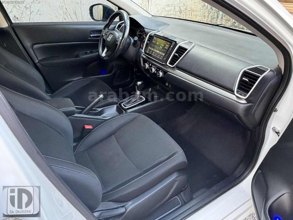 SADEDE BİR PARÇA BOYALI OTOMATİK 2022 CTY