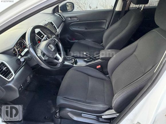 SADEDE BİR PARÇA BOYALI OTOMATİK 2022 CTY