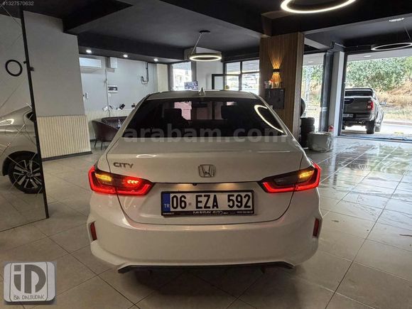 SADEDE BİR PARÇA BOYALI OTOMATİK 2022 CTY