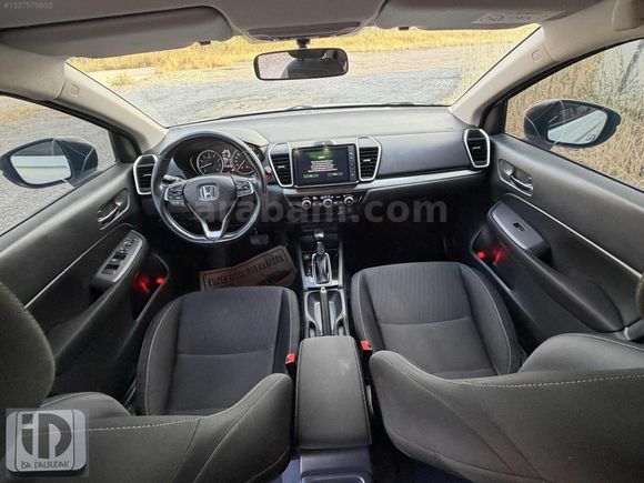 SADEDE BİR PARÇA BOYALI OTOMATİK 2022 CTY