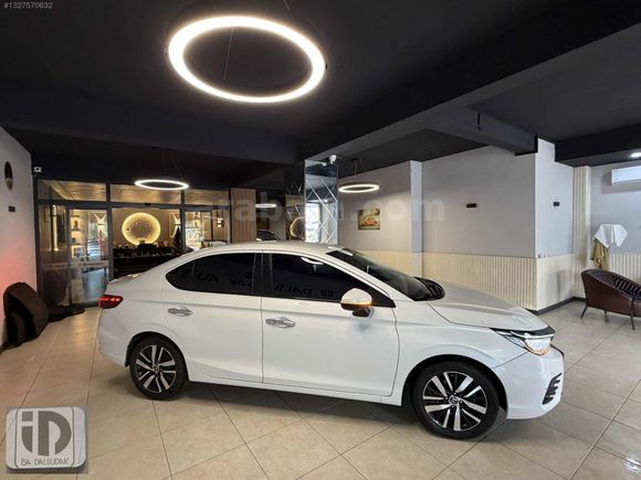 SADEDE BİR PARÇA BOYALI OTOMATİK 2022 CTY
