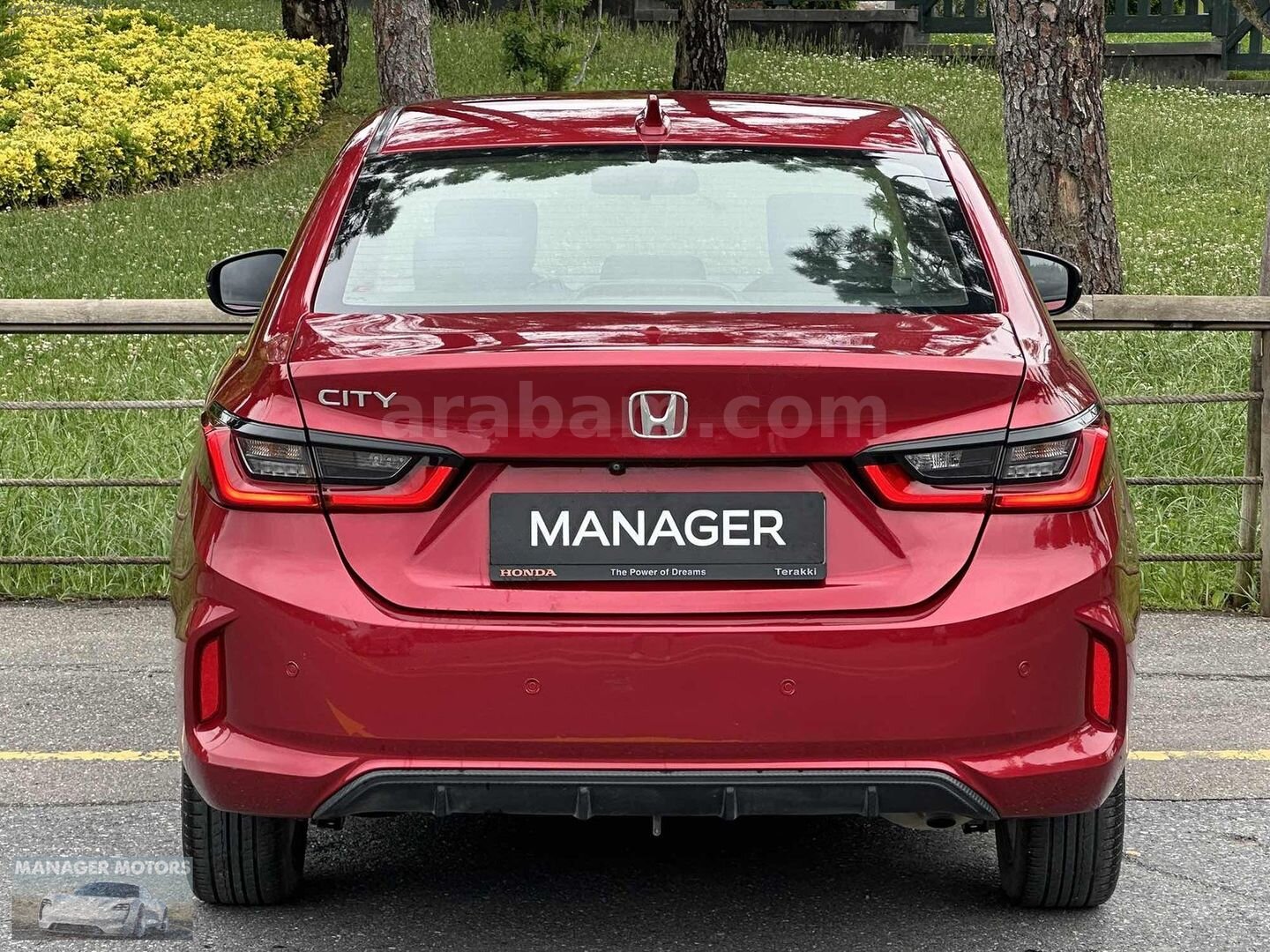 Galeriden Honda City 1.5 i-VTEC Executive 2021 Model İstanbul 79.500 km Bordo 7